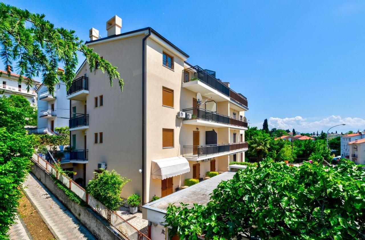 Apartments Niko Цриквеница Экстерьер фото