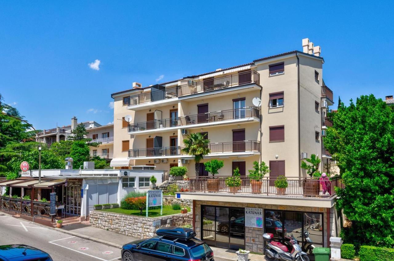 Apartments Niko Цриквеница Экстерьер фото